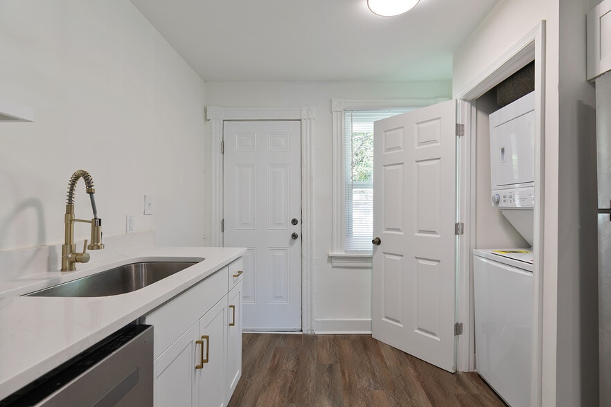 More Photos Of 4 S Auburn Ave, Richmond Apartments For Sale