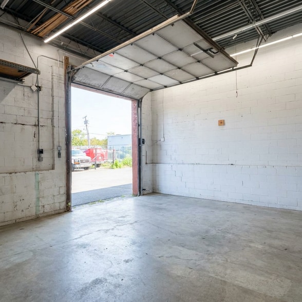More Photos Of 421 Broadway, West Babylon Industrial For Lease
