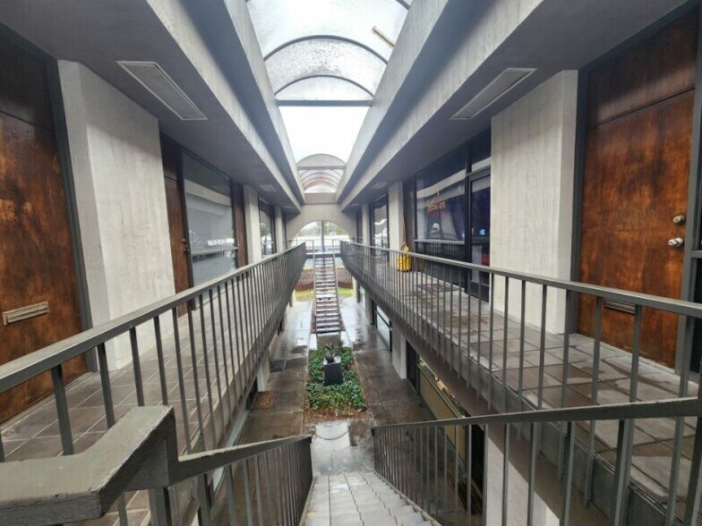 More Photos Of 1422 Roswell Rd, Marietta Unknown For Lease