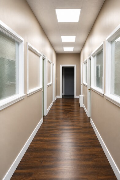 More Photos Of 1607 Bland St, Bluefield Storefront Retail Office For Sale