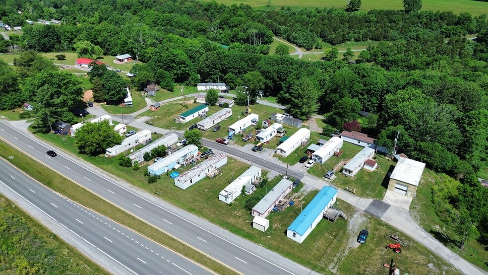 More Photos Of 132 Link Cir, Newport Manufactured Housing Mobile Home Park For Sale