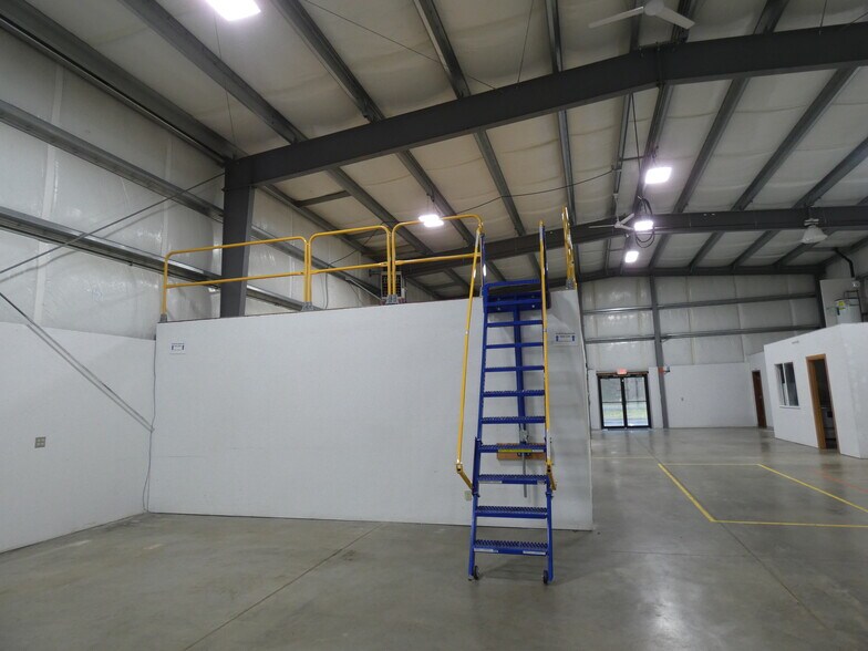 Primary Photo Of 281 W Business Park Loop, Shelton Warehouse For Lease