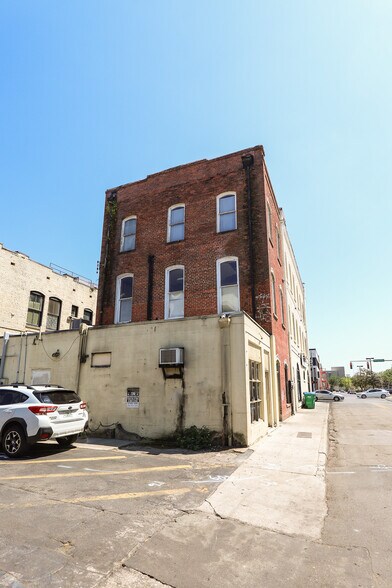 More Photos Of 22 W University Ave, Gainesville Storefront Retail Office For Sale