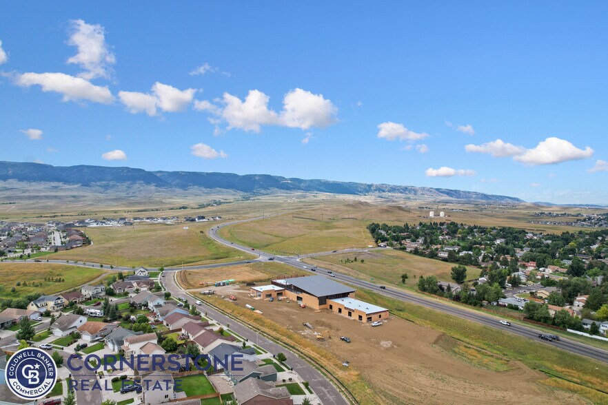 More Photos Of Heathrow, Casper Storefront Retail Office For Lease