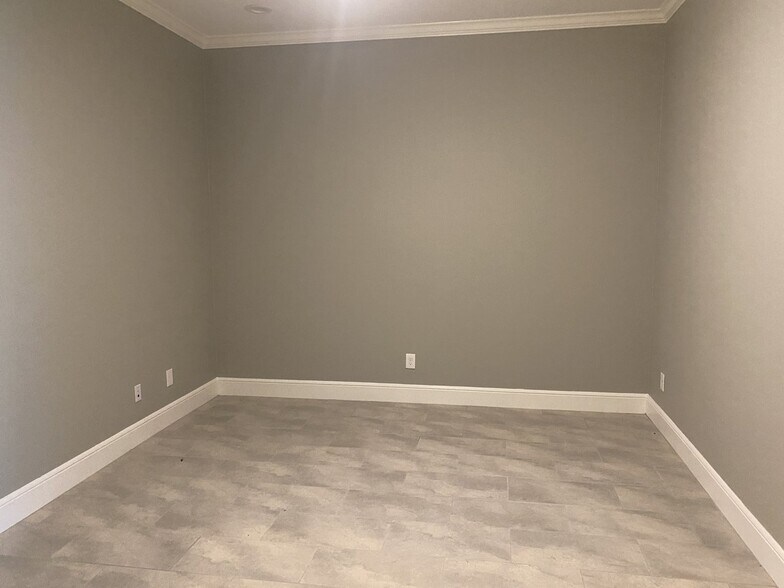 More Photos Of 18510 Green Land Way, Houston Medical For Lease