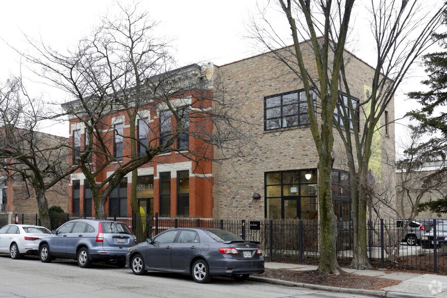 More Photos Of 1659 W Hubbard St, Chicago Loft Creative Space For Lease
