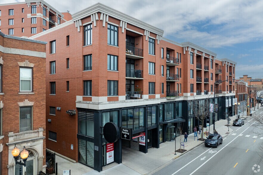 Primary Photo Of 3224-3240 N Halsted St, Chicago Apartments For Lease