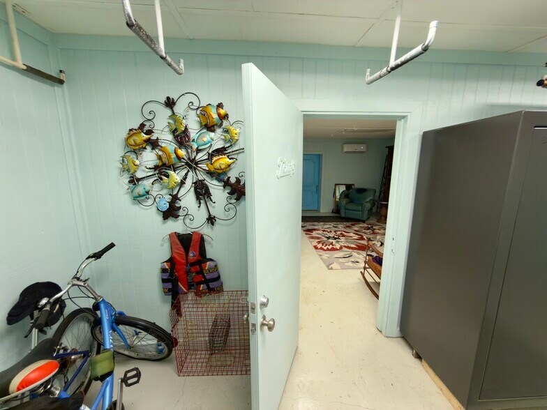 More Photos Of 2952 Westfield Rd, Gulf Breeze Industrial For Sale