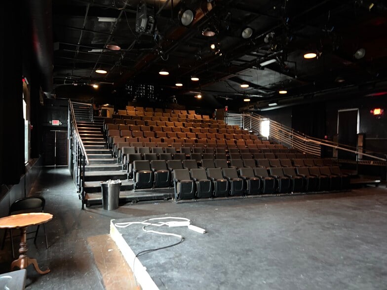 More Photos Of 28 Market St, Warren Theater Concert Hall For Sale