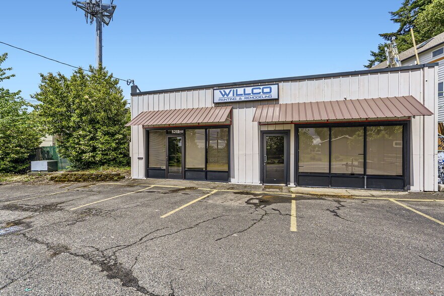 Primary Photo Of 5215 SE Flavel Dr, Portland Freestanding For Lease