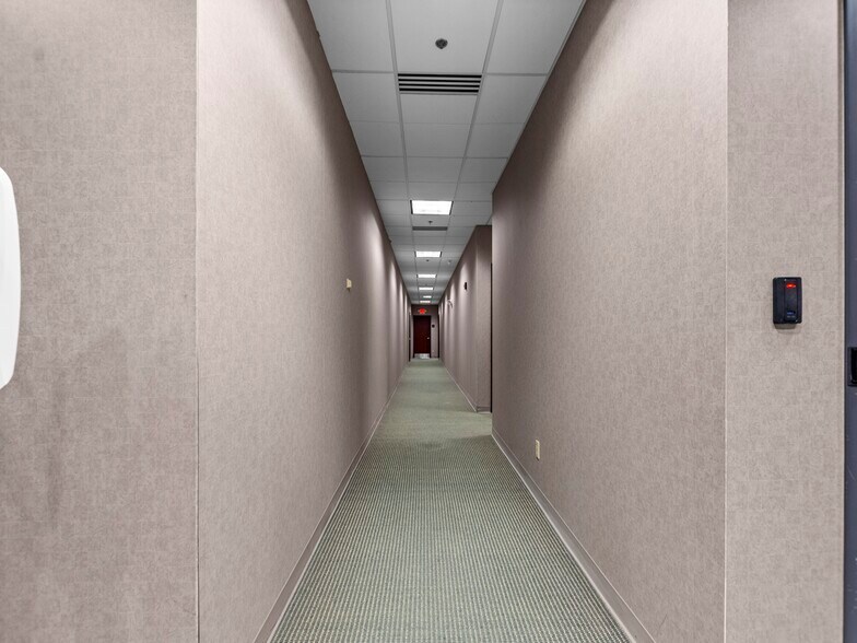 More Photos Of 174 Clarkson Rd, Ballwin Office For Sale