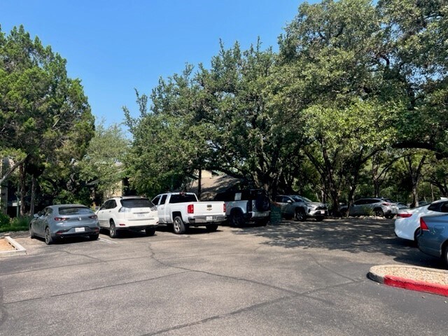 More Photos Of 2525 Wallingwood Dr, Austin Office For Lease
