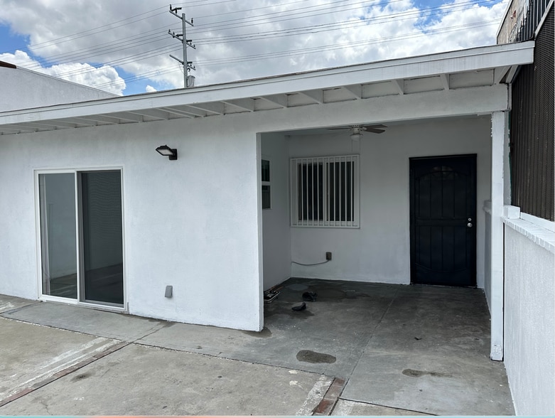 More Photos Of 13173 Van Nuys Blvd, Pacoima Storefront Retail Office For Sale