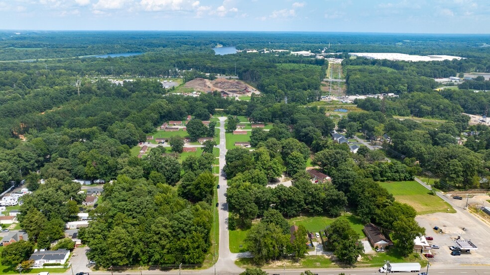 More Photos Of 2554 Noel St, Richmond Apartments For Sale