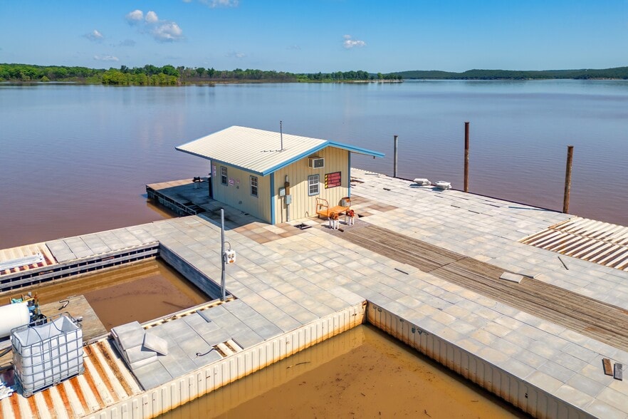 More Photos Of 3501 Westport Marina Rd, Cleveland Marina For Sale
