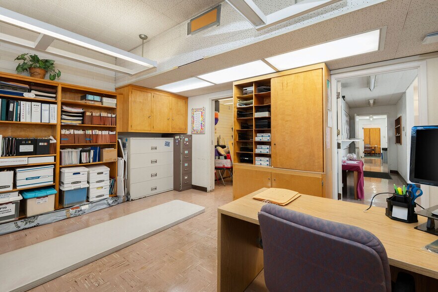 More Photos Of 4755 130th st, Hawthorne Schools For Lease