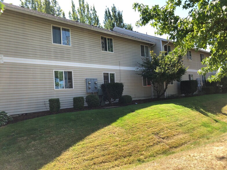 More Photos Of 8936-8998 SE 79th Pl, Portland Apartments For Sale