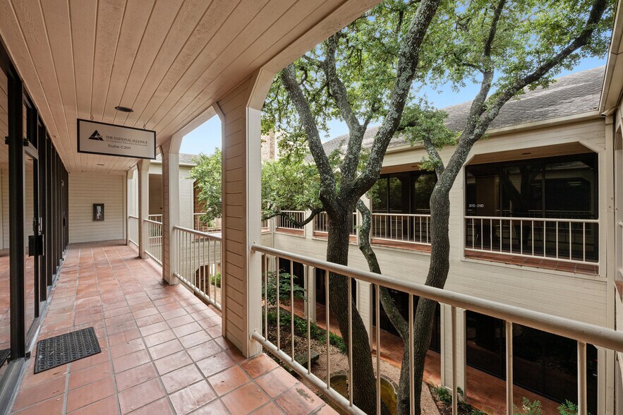 More Photos Of 3624 North Hills Dr, Austin Medical For Sale