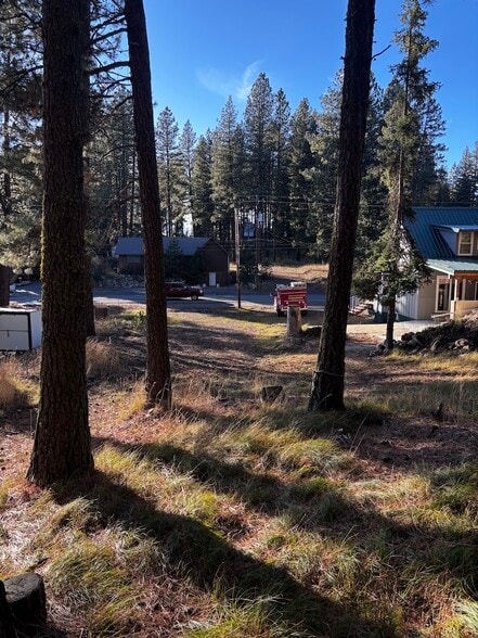 More Photos Of 305 N 3rd St, Mccall Freestanding For Sale