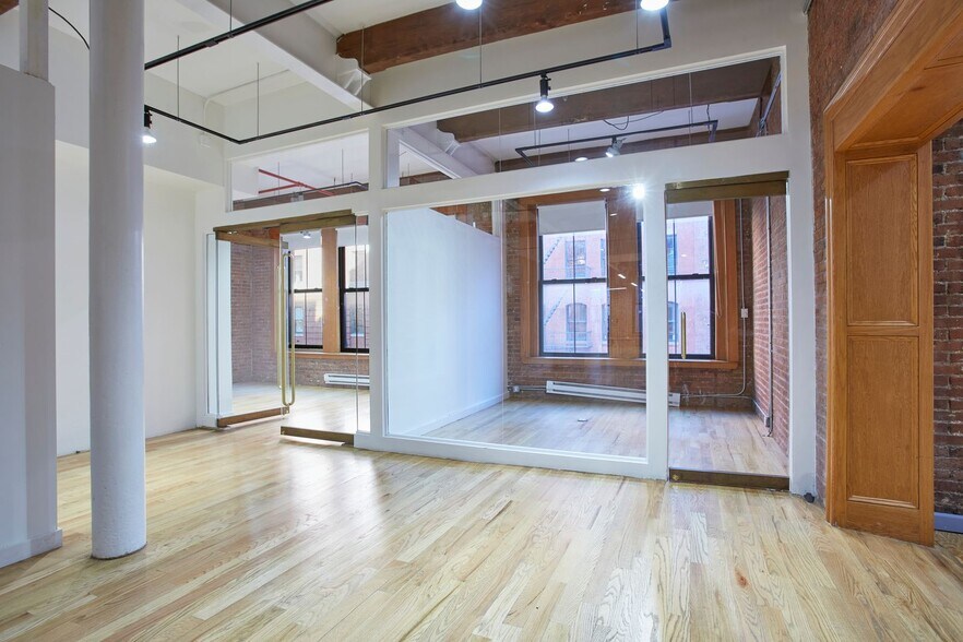 More Photos Of 179 Franklin St, New York Office Residential For Lease
