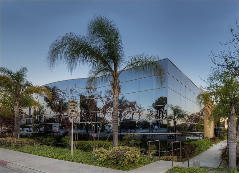 More Photos Of 2320 Paseo de las Americas, San Diego Office For Lease