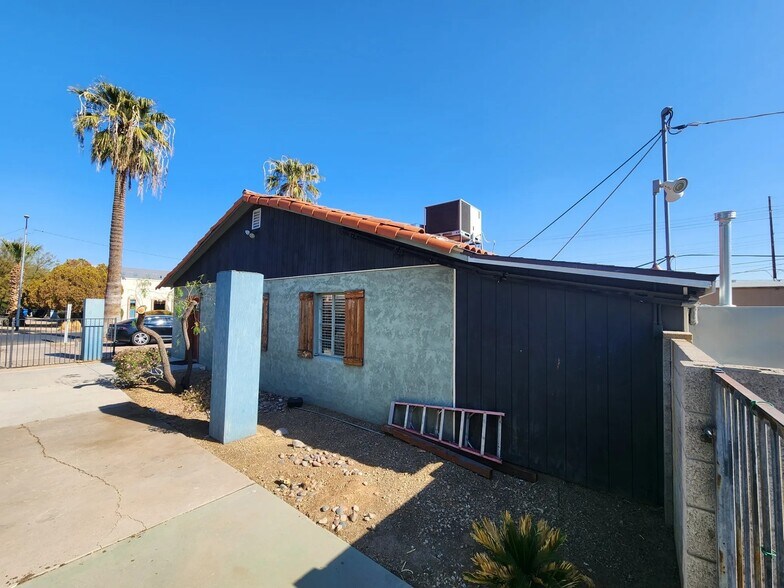 More Photos Of 219 E Lexington Ave, Phoenix Office Residential For Sale