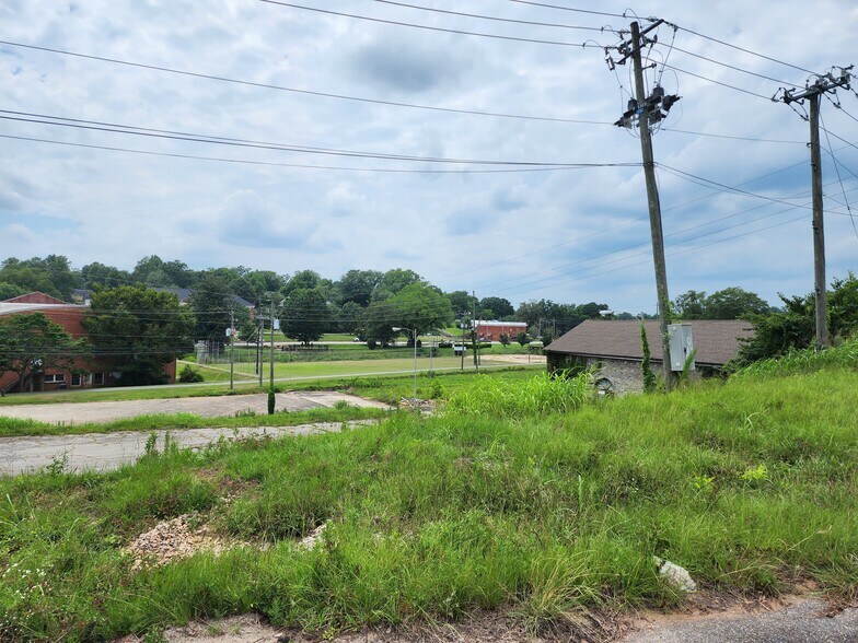 More Photos Of 20th AVE, Valley Light Manufacturing For Sale