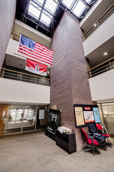 More Photos Of 14450 Burnhaven Dr, Burnsville Office For Sale