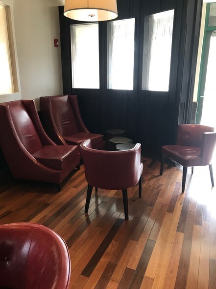 More Photos Of 6140-6142 W Cermak Rd, Cicero Coworking Space