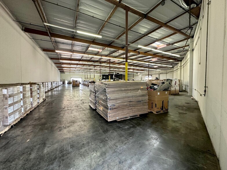 More Photos Of 1350 Citrus St, Riverside Manufacturing For Lease