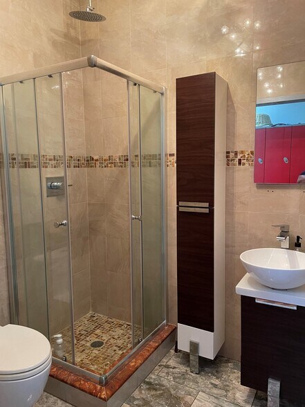 More Photos Of 103 Quentin Rd, Brooklyn Apartments For Lease