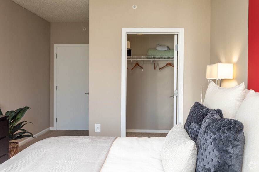 More Photos Of 1-49 N Howard St, Baltimore Unknown For Lease