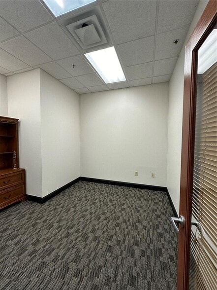 More Photos Of 6000 Turkey Lake Rd, Orlando Medical For Lease