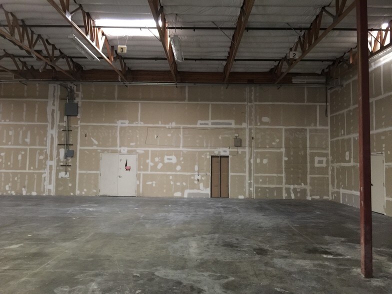 More Photos Of 70-80 N 27th St, San Jose Light Manufacturing For Lease