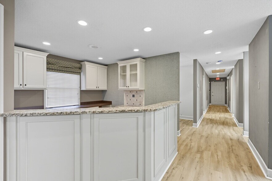 More Photos Of 224 Shallowford Rd NW, Gainesville Medical For Lease