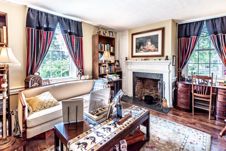More Photos Of 129 N Main St, Waynesville Specialty For Sale