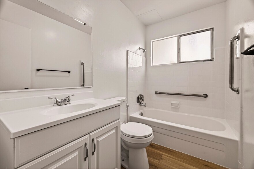 More Photos Of 161-261 Cohasset Ln, Chico Apartments For Sale