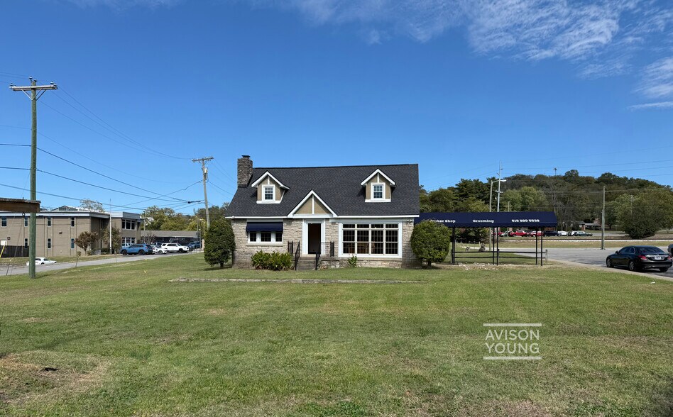 Primary Photo Of 2624 Old Lebanon Pike, Nashville Freestanding For Lease