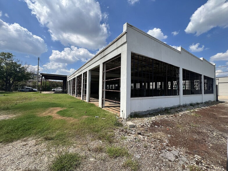 More Photos Of 3608 Polk St, Houston Restaurant For Sale
