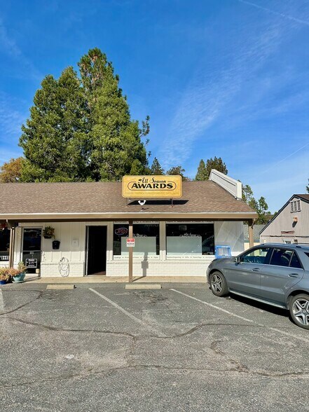 More Photos Of 104-114 Argall Way, Nevada City General Retail For Sale