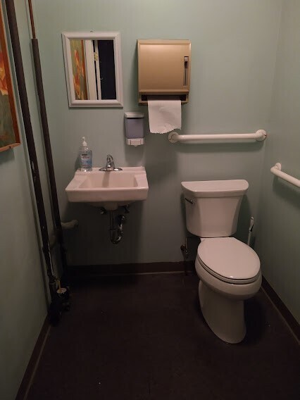 More Photos Of 140 Point Judith Rd, Narragansett Storefront Retail Office For Sale