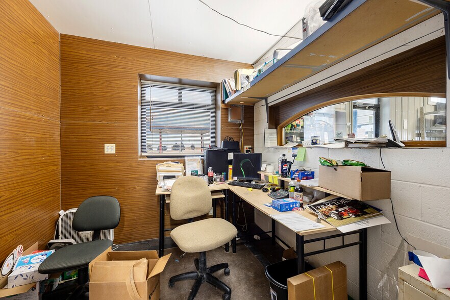 More Photos Of 322 CO-96, Sheridan Lake Auto Repair For Sale
