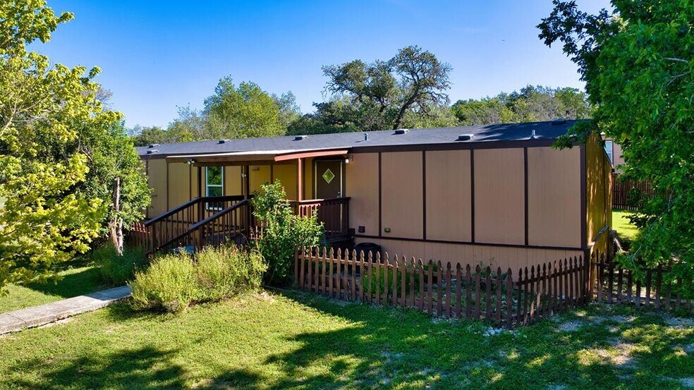 More Photos Of 385 Camino Real Rd, Kerrville Manufactured Housing Mobile Home Park For Sale