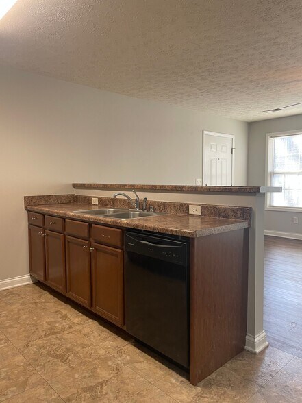 More Photos Of 415 Upper Stone Ave, Bowling Green Apartments For Sale
