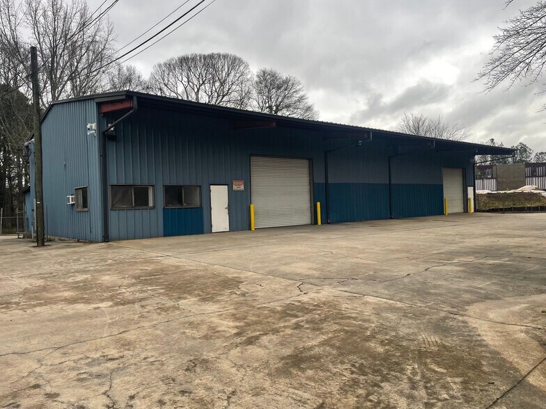 More Photos Of 134 Jonesboro Rd, Fairburn Warehouse For Lease