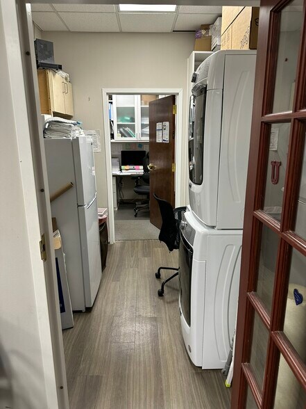 More Photos Of 10965 Winds Crossing Dr, Charlotte Medical For Sale