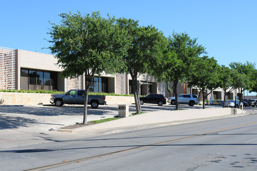 More Photos Of 401 Isom Rd, San Antonio Unknown For Lease