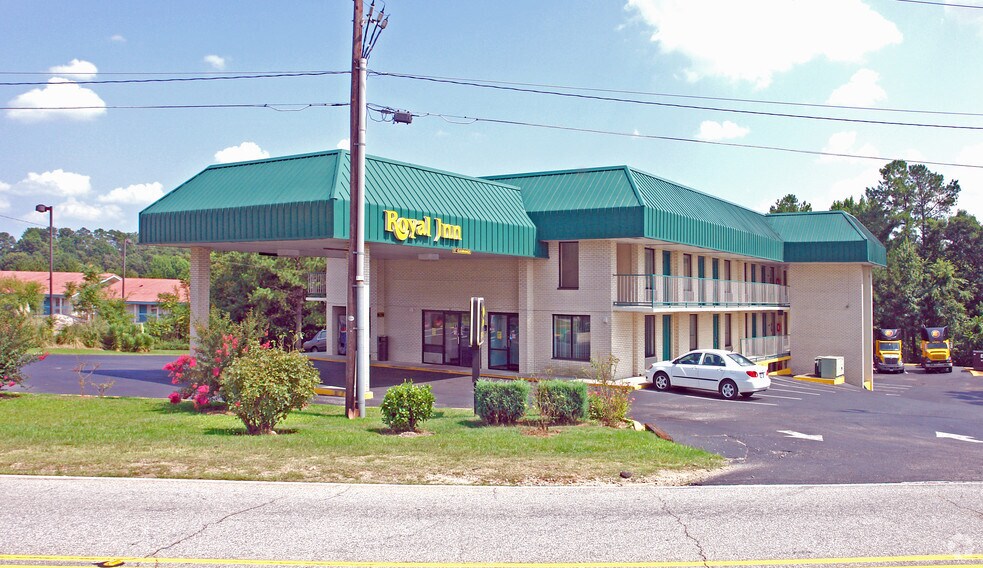 More Photos Of 1323 Garner Ln, Columbia Hotel For Sale