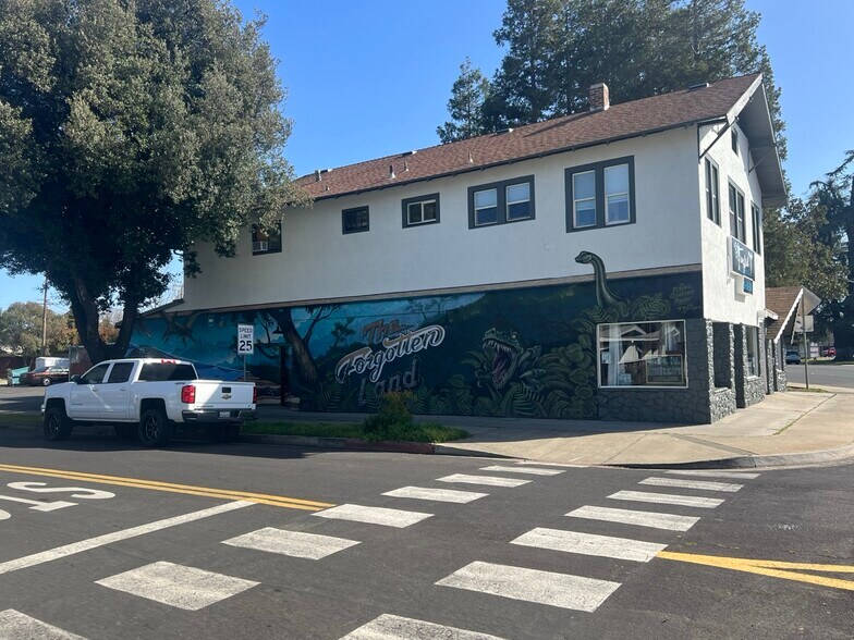 More Photos Of 401-405 Downey Ave, Modesto Freestanding For Lease