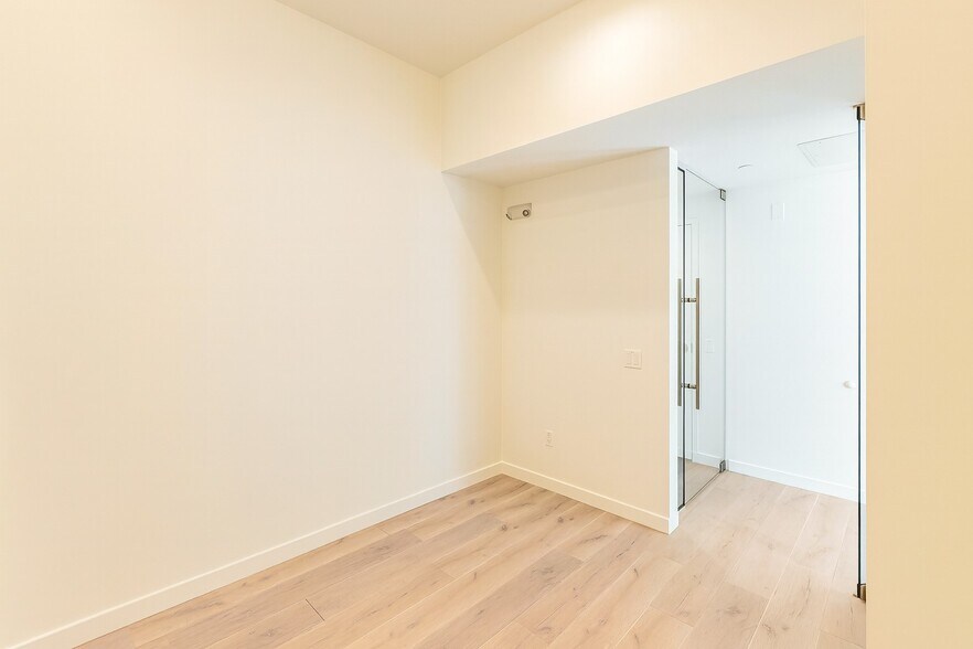 More Photos Of 241 10th St, San Francisco Apartments For Lease
